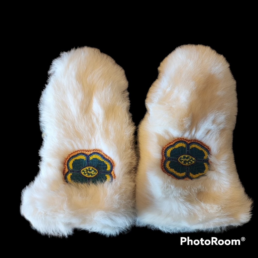 Vintage Alaskan Fur Mittens. Handmade.